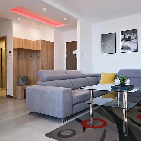 Irs Royal Irs Aviator アパート