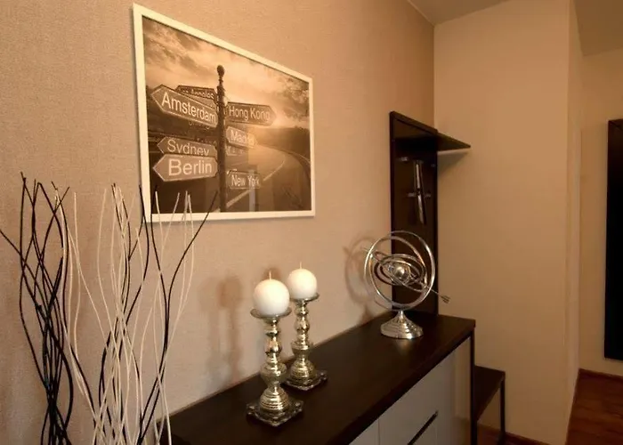 Irs Royal Apartments Apartamenty Irs Aviator * Danzig